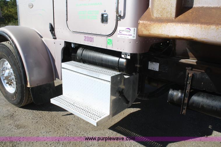 image for item A2458 2000 Peterbilt 378 dump truck