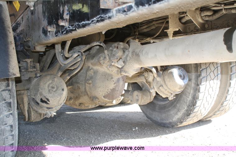 image for item A2458 2000 Peterbilt 378 dump truck