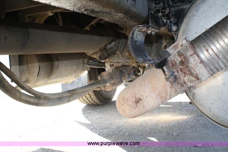 image for item A2458 2000 Peterbilt 378 dump truck