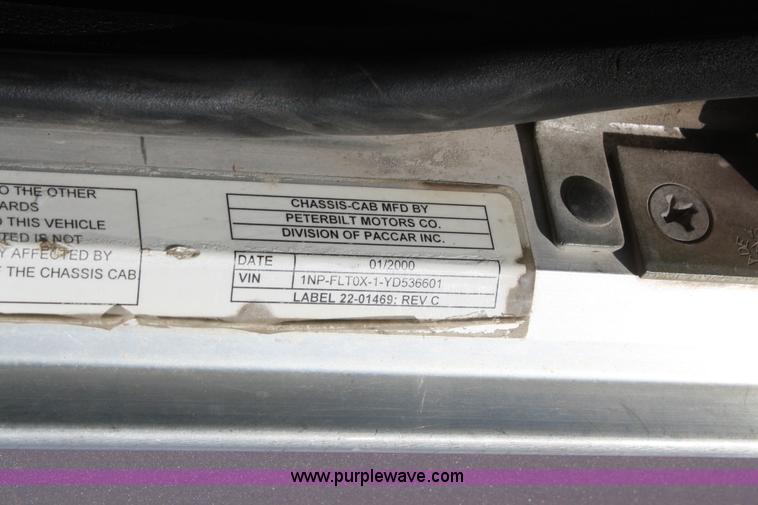 image for item A2458 2000 Peterbilt 378 dump truck