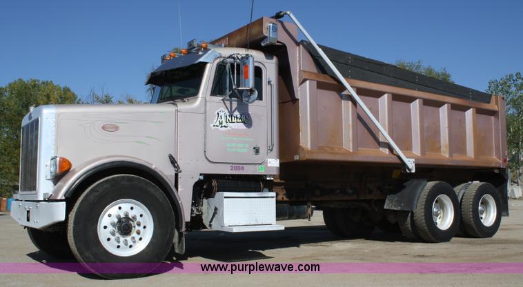 image for item A2459 2000 Peterbilt 378 dump truck