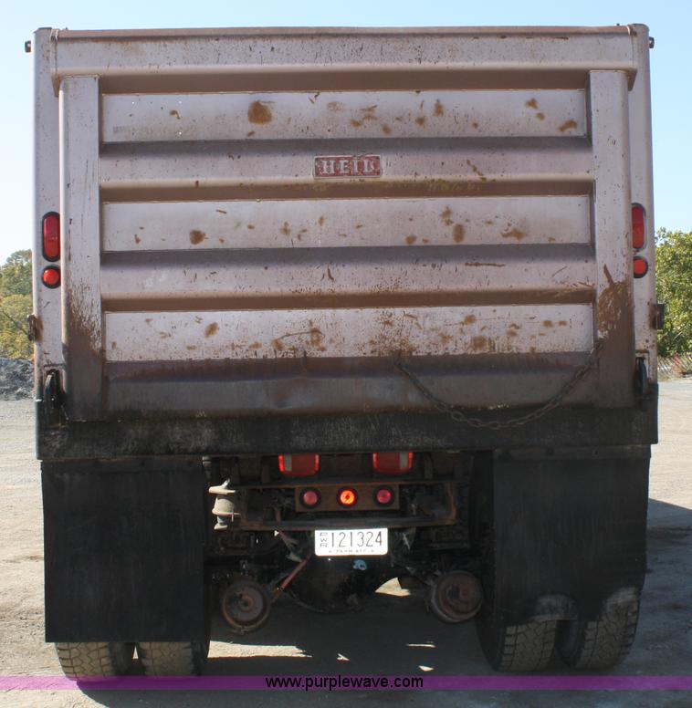 image for item A2459 2000 Peterbilt 378 dump truck