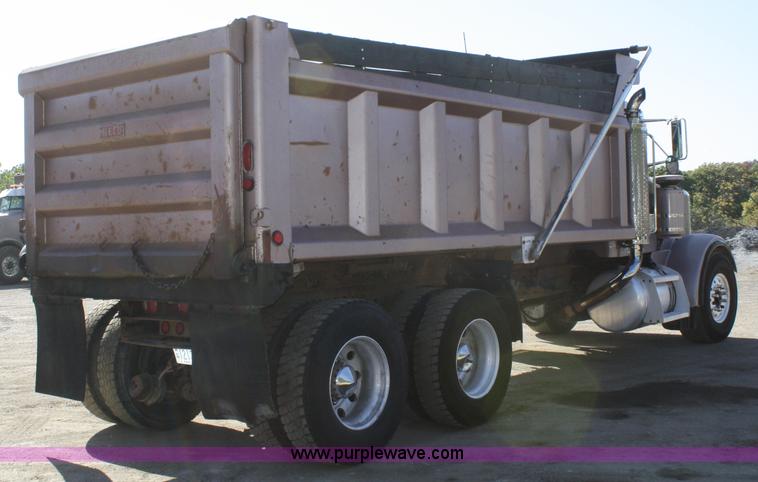 image for item A2459 2000 Peterbilt 378 dump truck