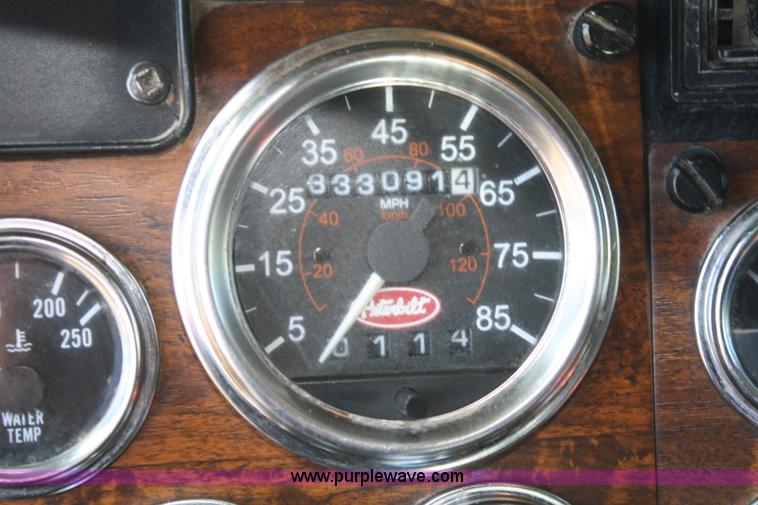 image for item A2459 2000 Peterbilt 378 dump truck