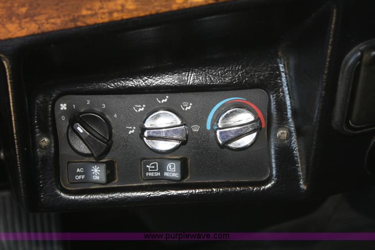 image for item A2459 2000 Peterbilt 378 dump truck