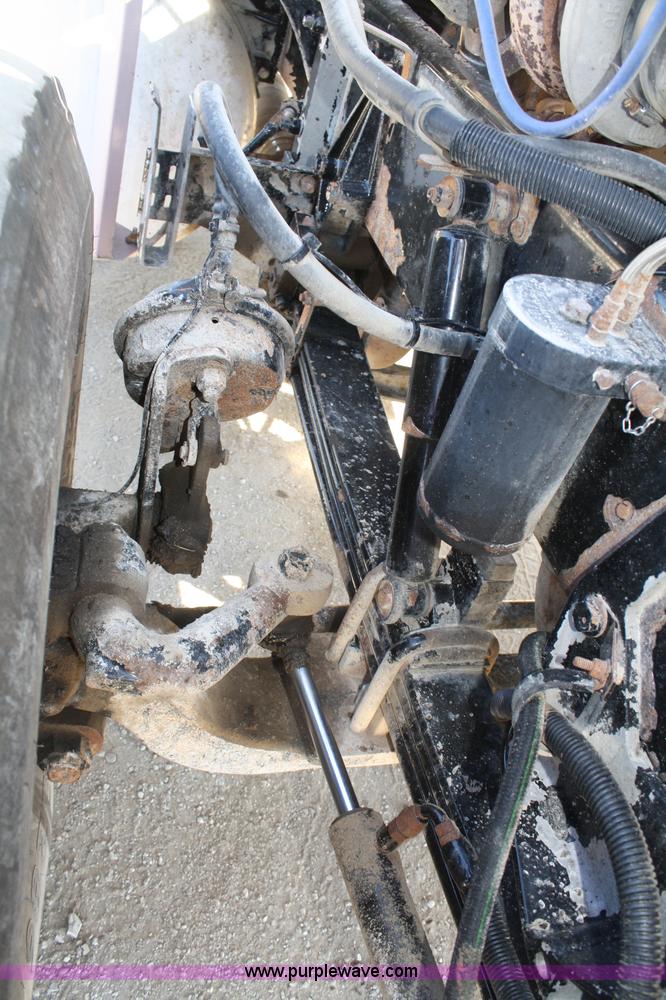 image for item A2459 2000 Peterbilt 378 dump truck