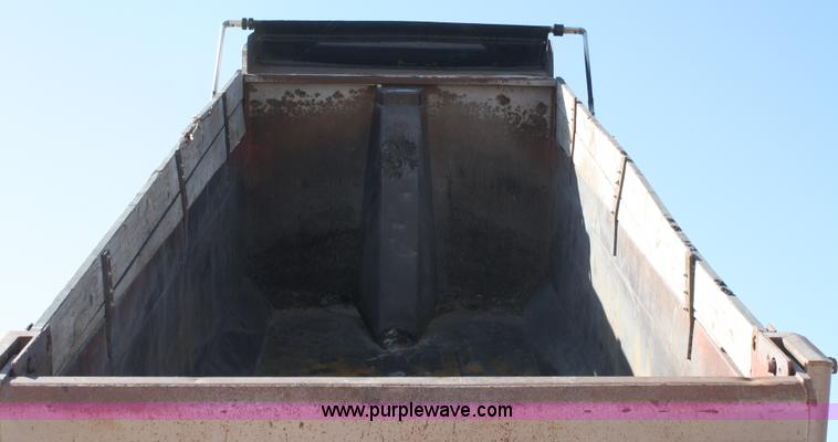 image for item A2459 2000 Peterbilt 378 dump truck