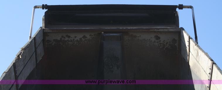 image for item A2459 2000 Peterbilt 378 dump truck