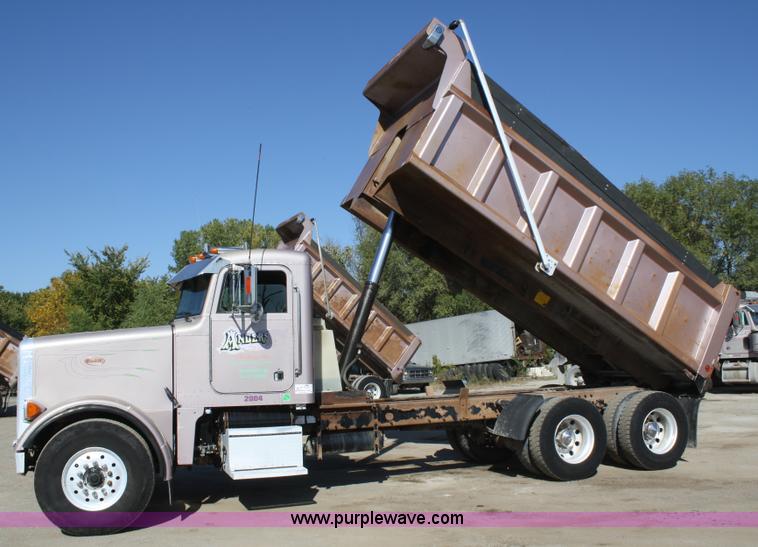 image for item A2459 2000 Peterbilt 378 dump truck
