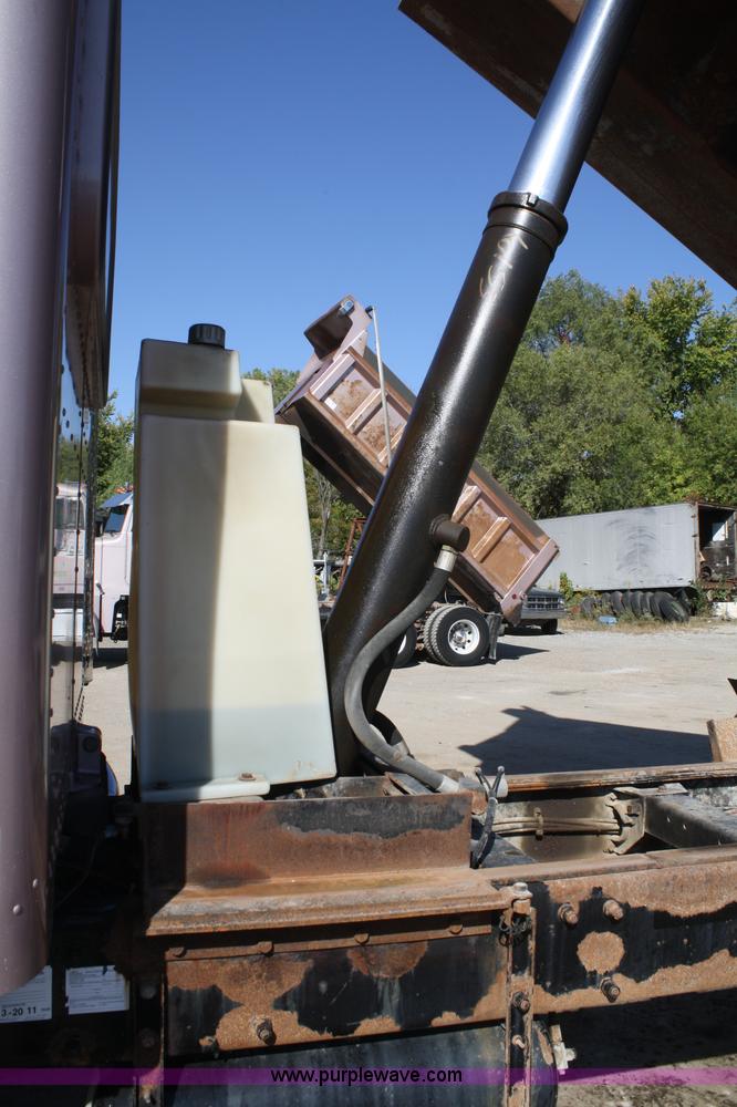 image for item A2459 2000 Peterbilt 378 dump truck