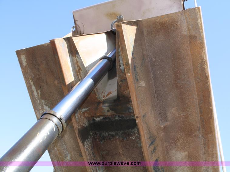 image for item A2459 2000 Peterbilt 378 dump truck