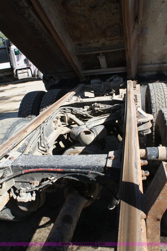 image for item A2459 2000 Peterbilt 378 dump truck