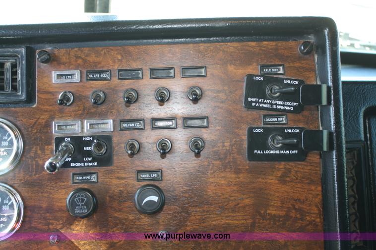 image for item A2459 2000 Peterbilt 378 dump truck