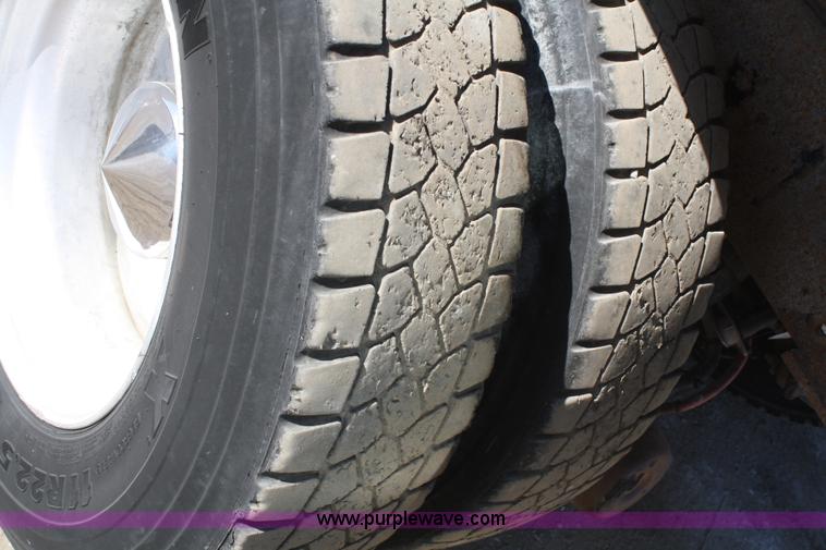 image for item A2459 2000 Peterbilt 378 dump truck