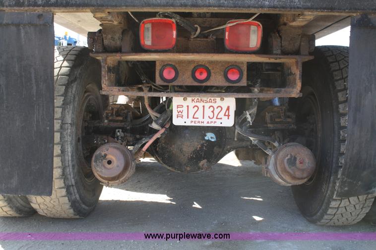 image for item A2459 2000 Peterbilt 378 dump truck