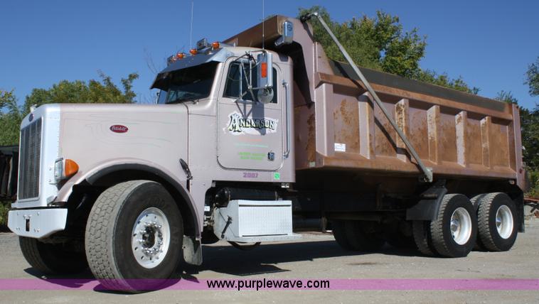 image for item A2460 2000 Peterbilt 378 dump truck