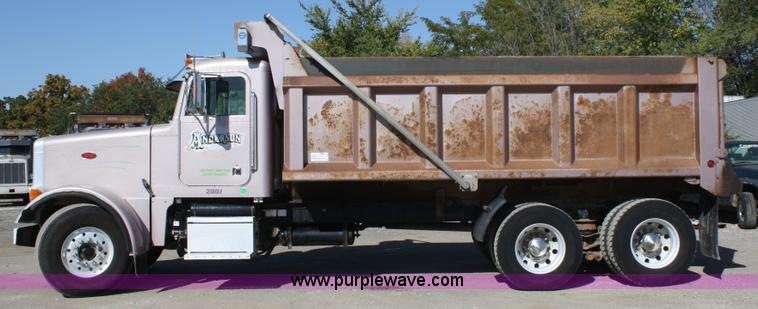 image for item A2460 2000 Peterbilt 378 dump truck