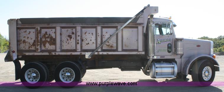 image for item A2460 2000 Peterbilt 378 dump truck