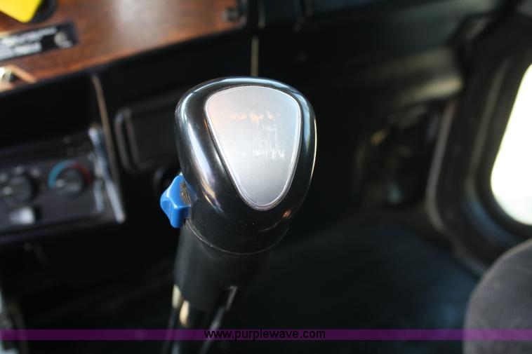 image for item A2460 2000 Peterbilt 378 dump truck