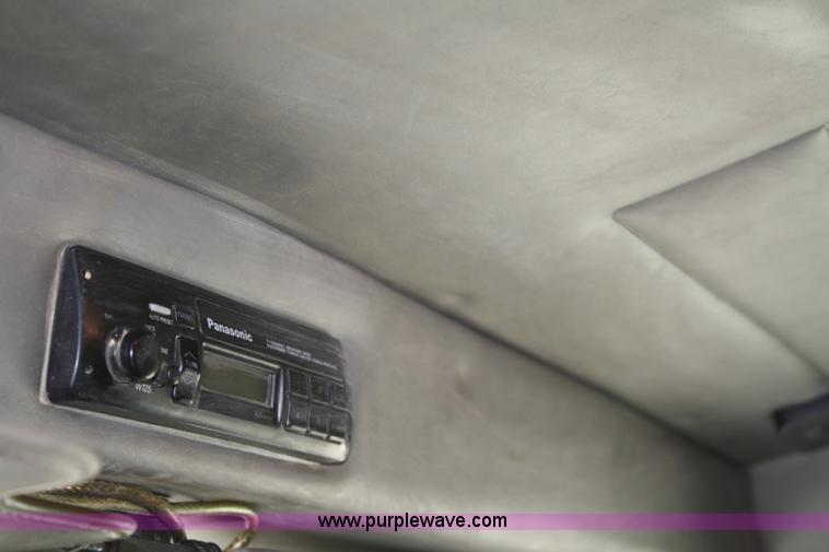 image for item A2460 2000 Peterbilt 378 dump truck