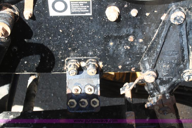 image for item A2460 2000 Peterbilt 378 dump truck