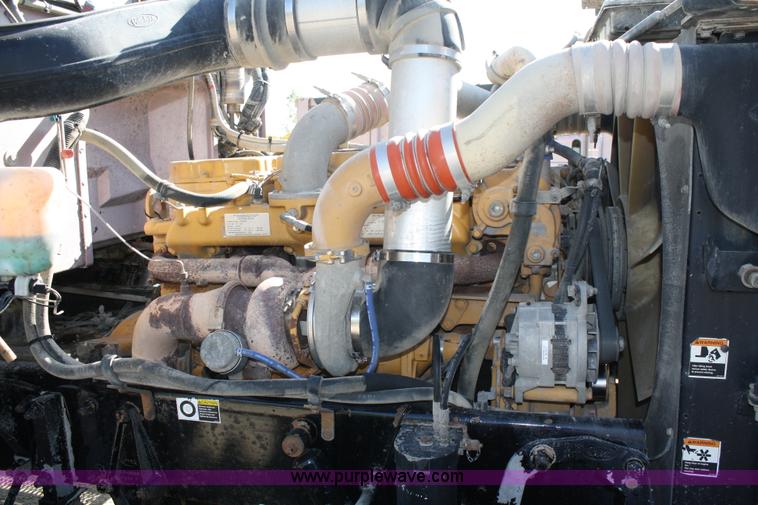 image for item A2460 2000 Peterbilt 378 dump truck