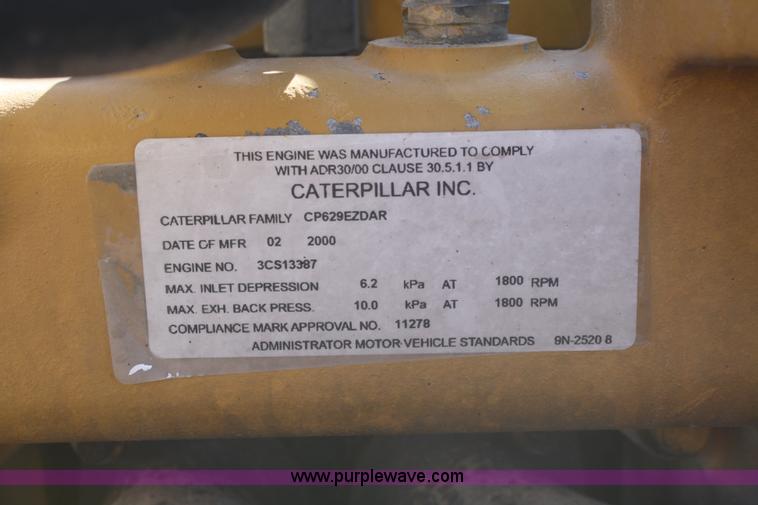 image for item A2460 2000 Peterbilt 378 dump truck