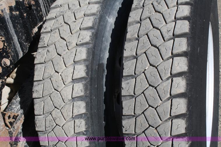 image for item A2460 2000 Peterbilt 378 dump truck