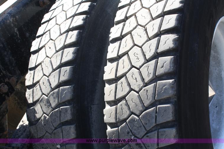 image for item A2460 2000 Peterbilt 378 dump truck