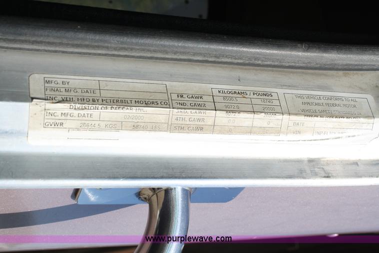 image for item A2460 2000 Peterbilt 378 dump truck