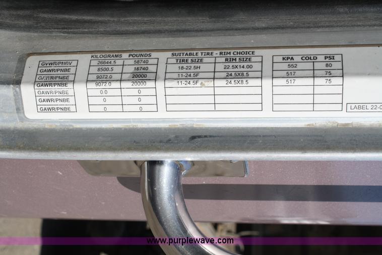 image for item A2460 2000 Peterbilt 378 dump truck