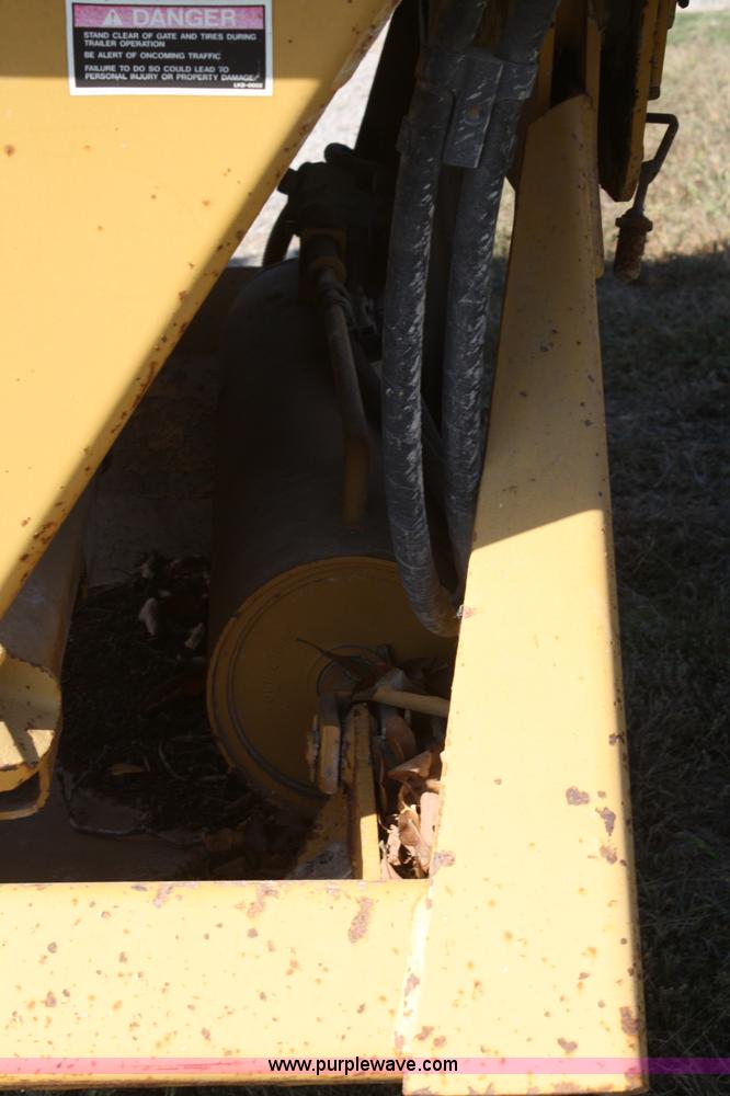 image for item A2462 1997 Load King 2060 belly dump trailer