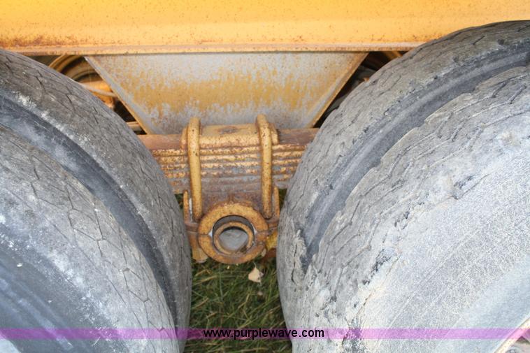 image for item A2462 1997 Load King 2060 belly dump trailer