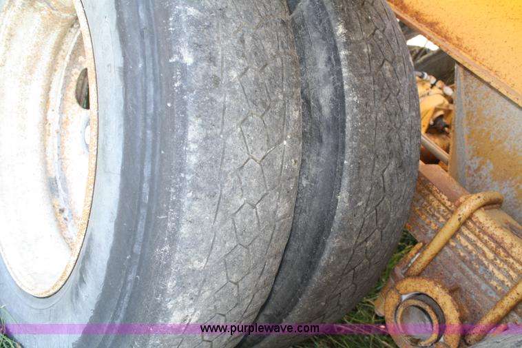 image for item A2462 1997 Load King 2060 belly dump trailer