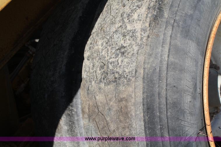 image for item A2462 1997 Load King 2060 belly dump trailer