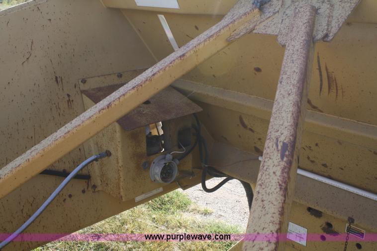 image for item A2462 1997 Load King 2060 belly dump trailer