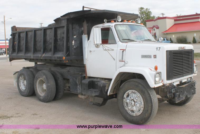 image for item A2837 1987 GMC Brigadier tandem axle dump truck