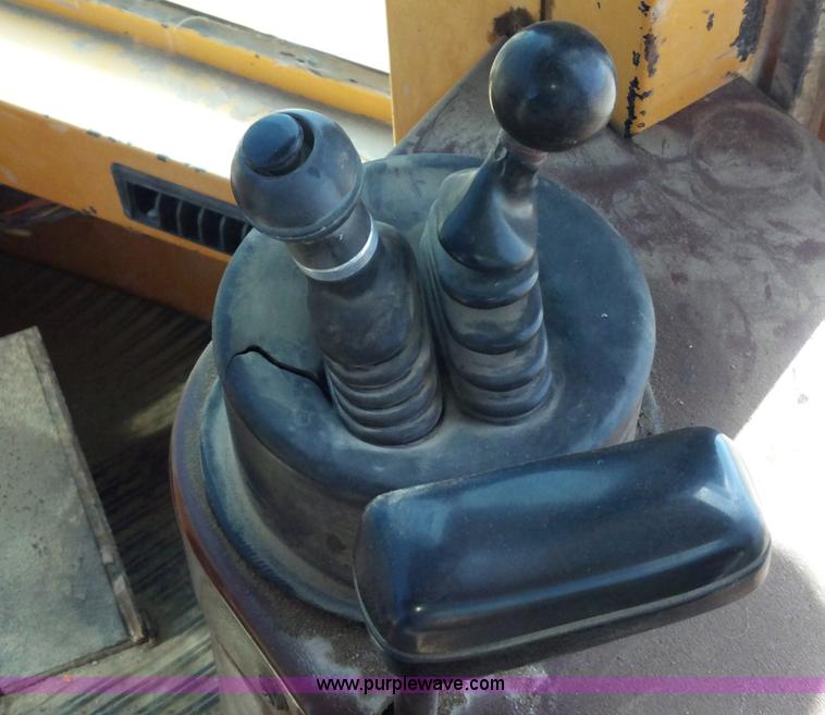 image for item A2902 1992 Case 721B wheel loader