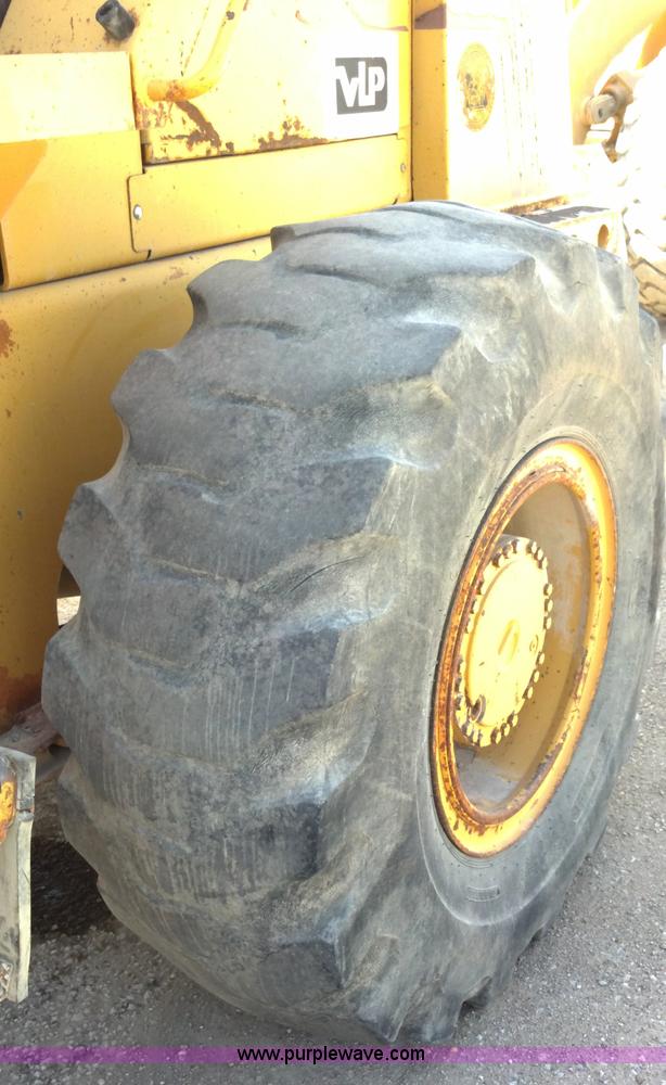 image for item A2902 1992 Case 721B wheel loader