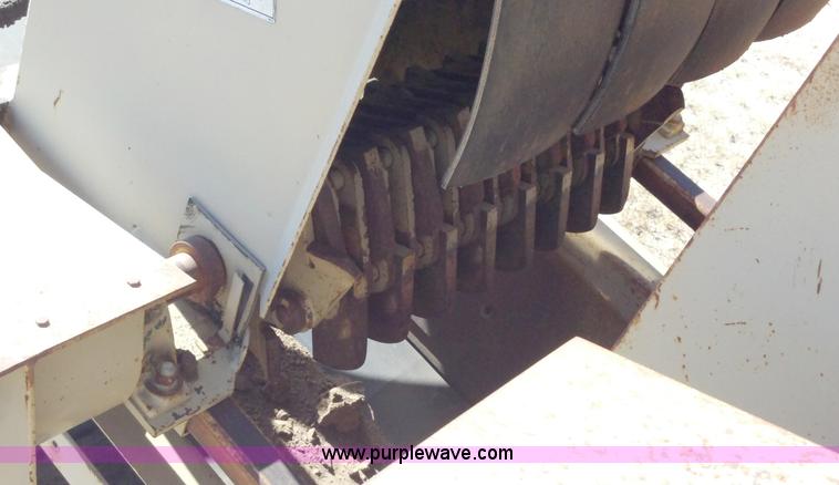 image for item A2903 1996 Portech 271B sand shaker