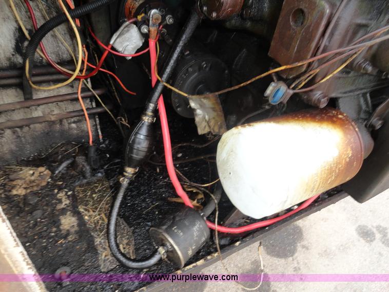 image for item A3239 1983 Bobcat 743 skid steer