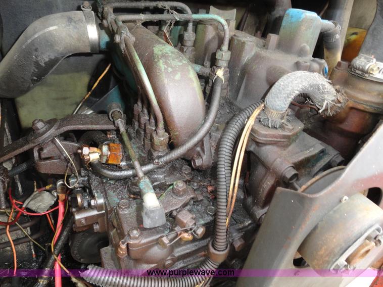 image for item A3239 1983 Bobcat 743 skid steer