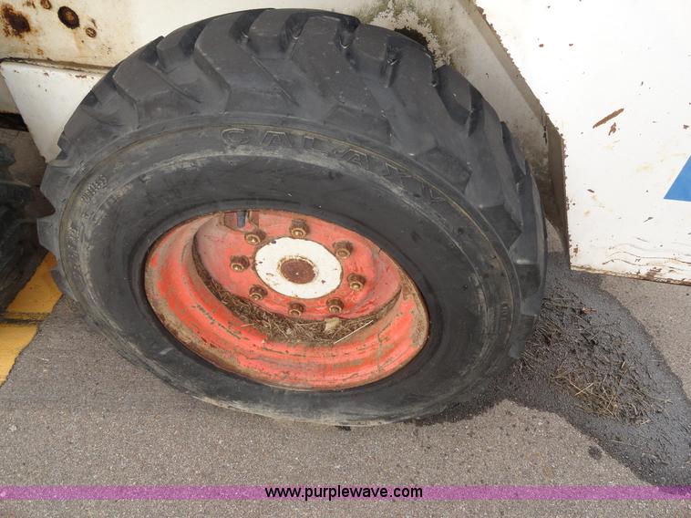 image for item A3239 1983 Bobcat 743 skid steer