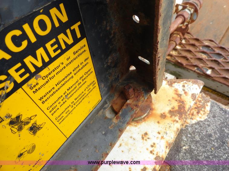 image for item A3239 1983 Bobcat 743 skid steer