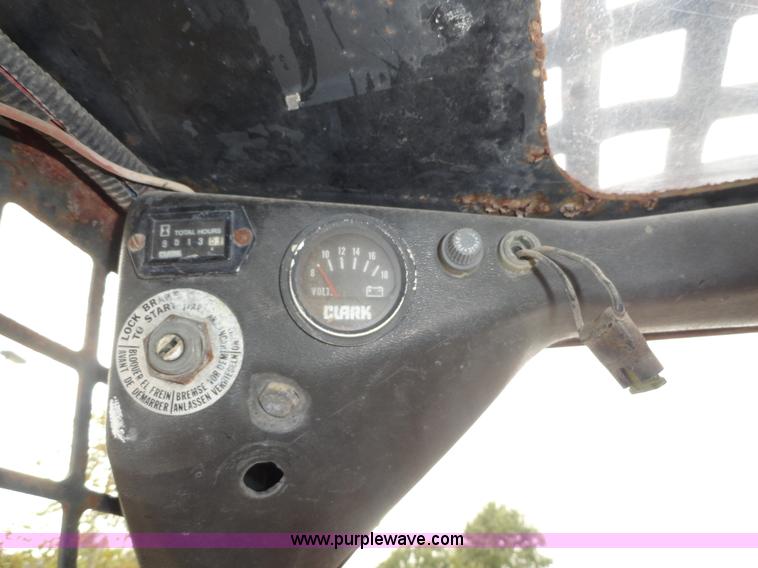 image for item A3239 1983 Bobcat 743 skid steer