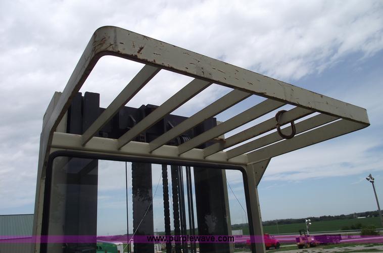 image for item A4076 Crown stand-up forklift