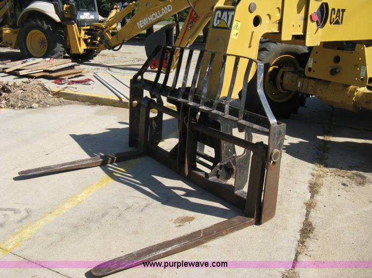 image for item A4380 2004 Caterpillar TH460B rough terrain telehandler