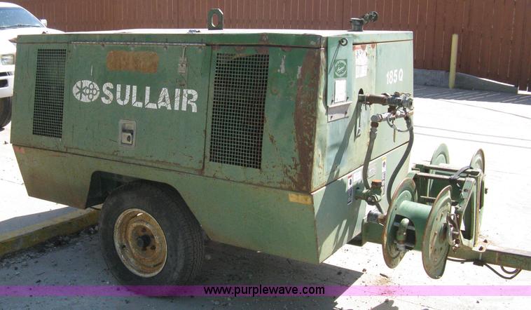 image for item A4382 Sullair 185Q compressor