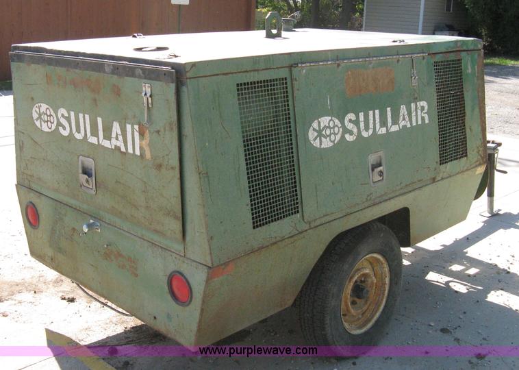 image for item A4382 Sullair 185Q compressor