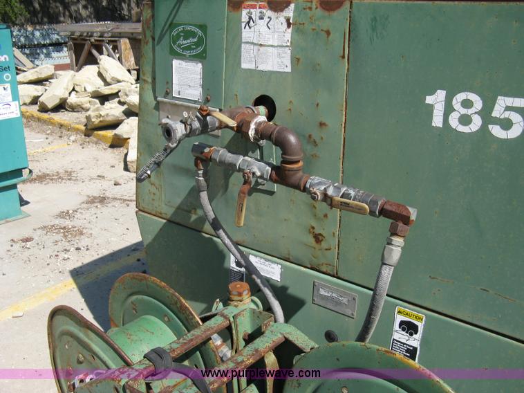 image for item A4382 Sullair 185Q compressor